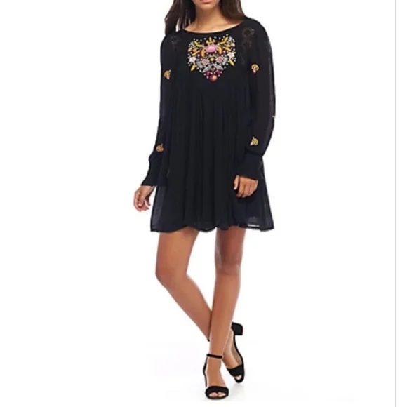 ❤️ FREE PEOPLE MOHAVE EMBROIDERED MINI DRESS - BLACK, SMALL - Picture 2 of 16